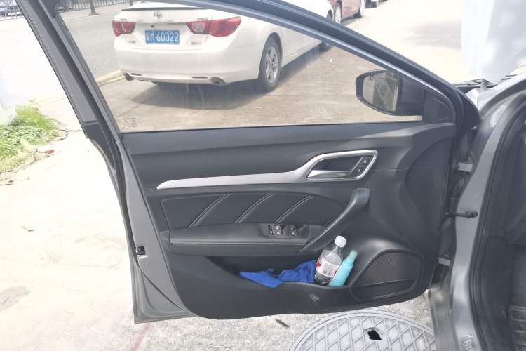 Used MG 6 2017 20T Automatic Luxury Smart Connect Version China V Standard