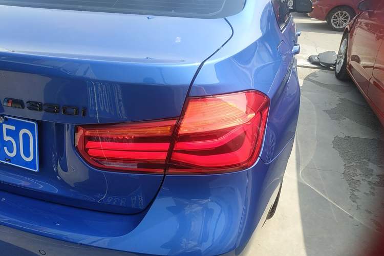 Used BMW 3 Series 2018 320i M Sport Package Right Rear Taillight