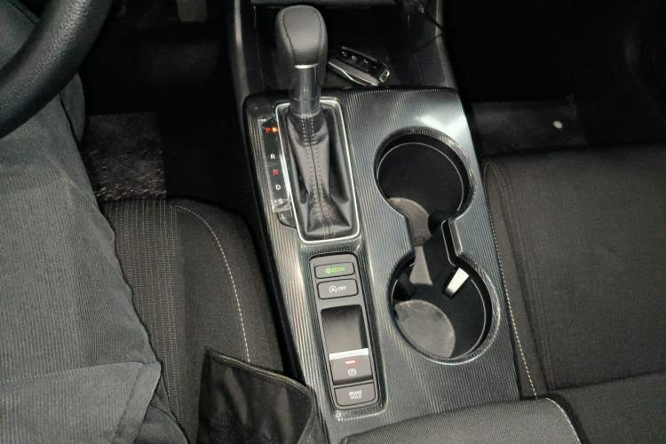 Used Honda Civic 2023 240TURBO CVT Dynamic · Center Stage Special Edition
