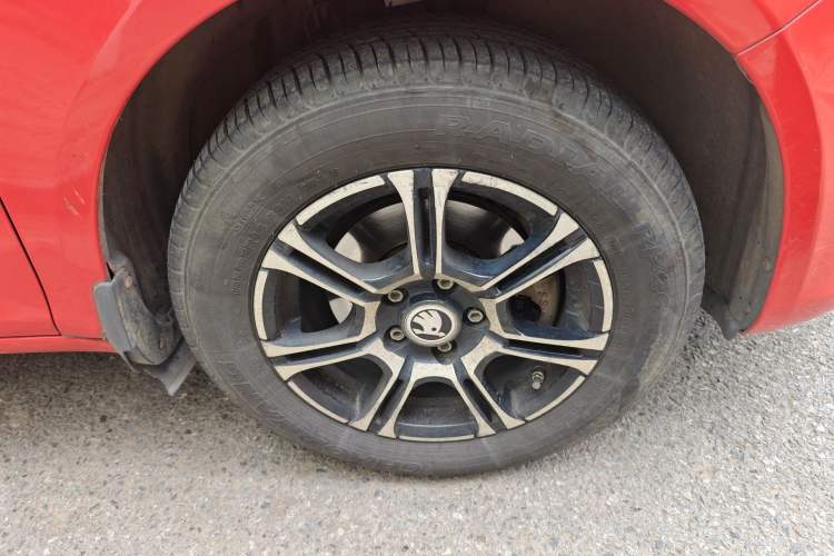 Used Skoda Fabia 2014 1.4L Automatic Crystal Edition