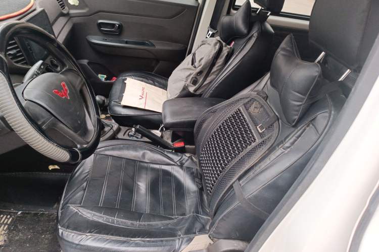 Used Wuling Hongguang V 2022 1.5L Jingqu Edition Electric-Assist LAR