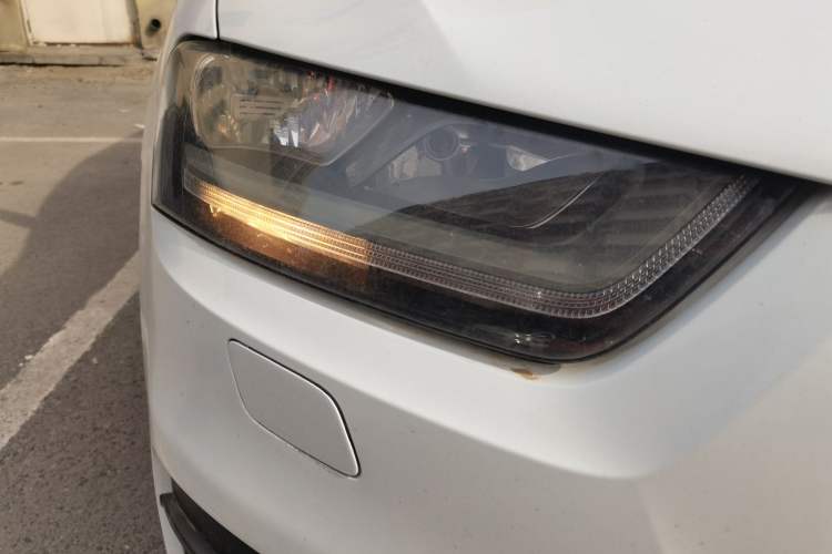 Used Audi Q3 2015 35 TFSI Ambition Edition Right Front Headlight