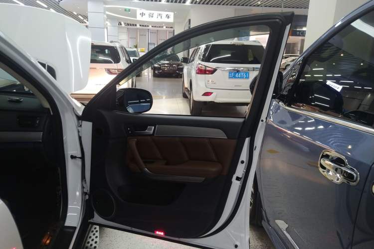 Used Haval H8 2017 2.0T Diesel 4x4 Smart Enjoyment Version
