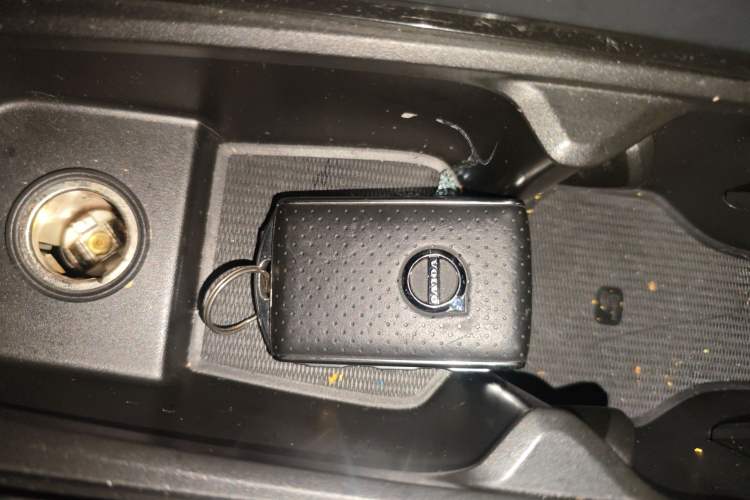 Used Volvo XC60 2019 T5 4x4 Smart & Dynamic Sport Edition China VI Standard
