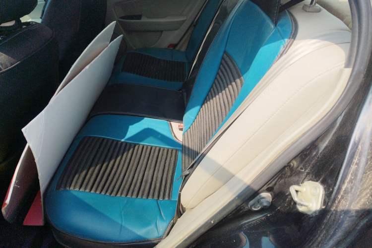 Used Bestune B50 2013 1.6L manual luxury version Left Rear Seat