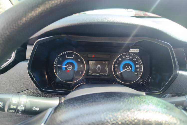 Used Dongfeng Fengon 580 2021 ☆ Star Edition 1.8L Manual Elite Version Instrument Cluster