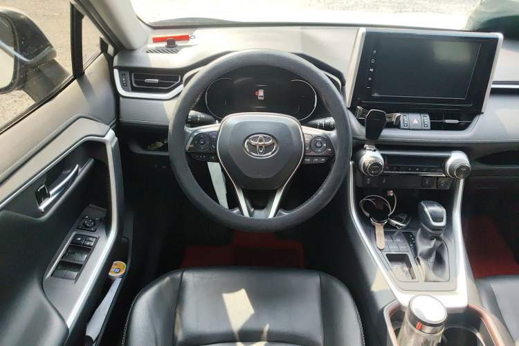 Used Toyota RAV4 2020 2.0L CVT Two-Wheel Drive Fashion PLUS Edition Steering Wheel