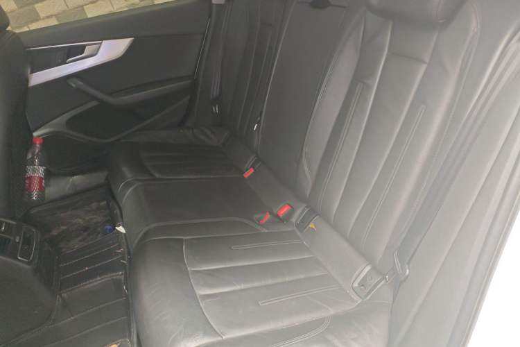 Used Audi A4L 2018 30th Anniversary Edition 40 TFSI Fashion Model