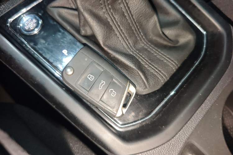 Used Volkswagen Touran 2018 Volkswagen Touran L 280TSI DSG Boundary Edition 7 Seats China V Emission Standard
