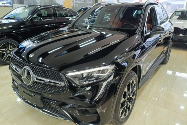 Used Mercedes-Benz GLC 2024 Facelifted GLC 260 L 4MATIC Luxury Version 5 Seats