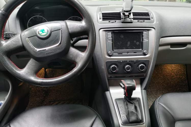 Used Skoda Octavia 2012 1.6L Automatic Yijie Edition
