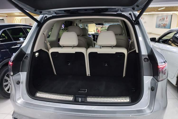 Used Hima AITO M8 2025 Extended-Range Max+ Version 53.4 kWh 6-Seater Edition
