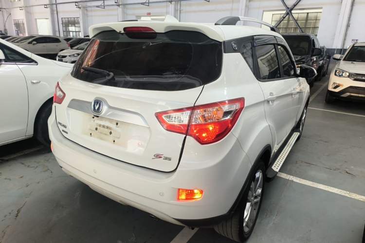Used CHANGAN CS35 2016 1.6L Manual Luxury Model China V Standard