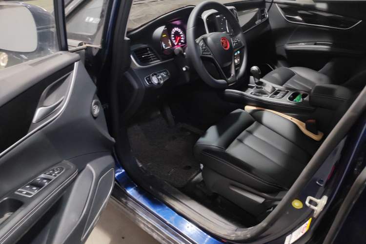 Used BYD Song MAX 2017 1.5T Automatic Smart Connect Elite 7-Seater Driver Seat