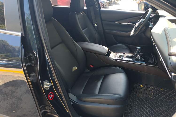 Used Mazda CX-30 2021 2.0L Automatic Joyful Edition
