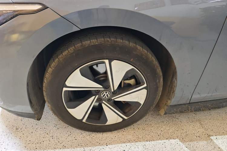 Used Volkswagen ID.7 VIZZION 2024 AIR model Exterior 3