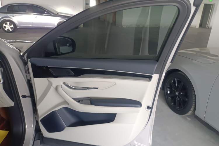 Used BYD Song PLUS New Energy 2024 Honor Edition EV 520km Premium Model