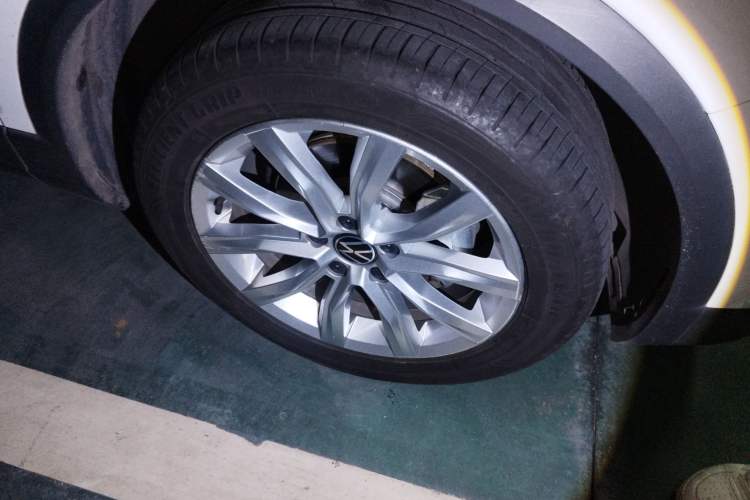 Used Volkswagen T-ROC 2021 280TSI DSG Two-Wheel Drive Elite Connect Edition