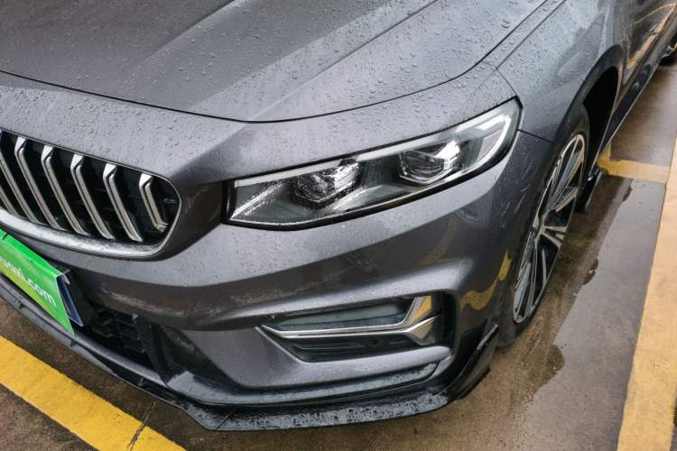 Used Geely Auto Preface 2025 Dongfang Yao 2.0TD Moonlight Edition Left Front Headlight