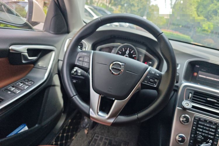 Used Volvo S60 2018 S60L T4 Smart & Ambitious Edition