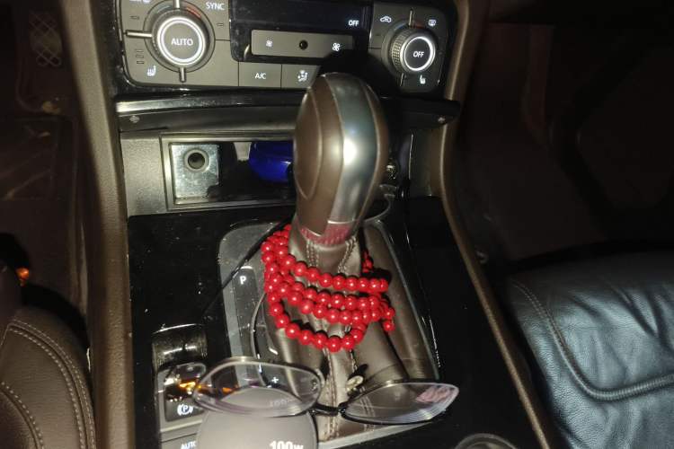 Used Volkswagen Touareg 2016 3.0 TSI Standard Version Gear Lever