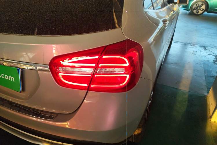 Used Mercedes-Benz GLA 2016 GLA 200 Fashion Model
