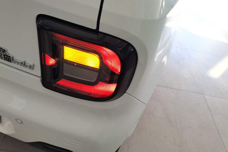 Used Geely Galaxy Panda 2024 Panda Mini 200km Endurance Bear