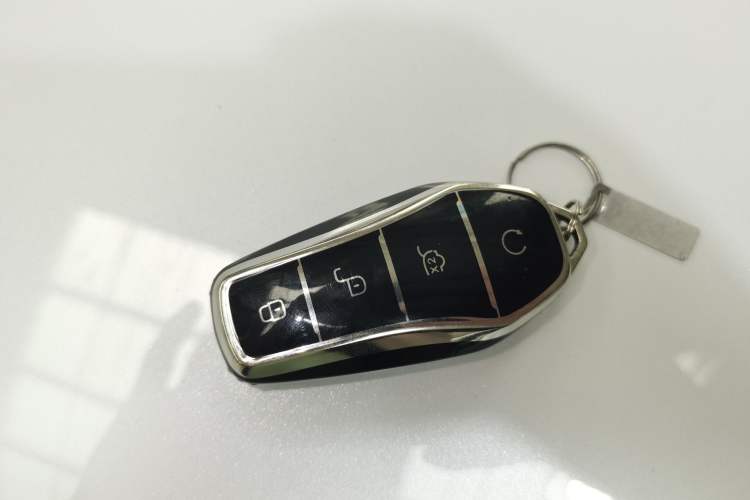 Used BYD Qin L 2024 DM-i 80KM Beyond Model Vehicle Key