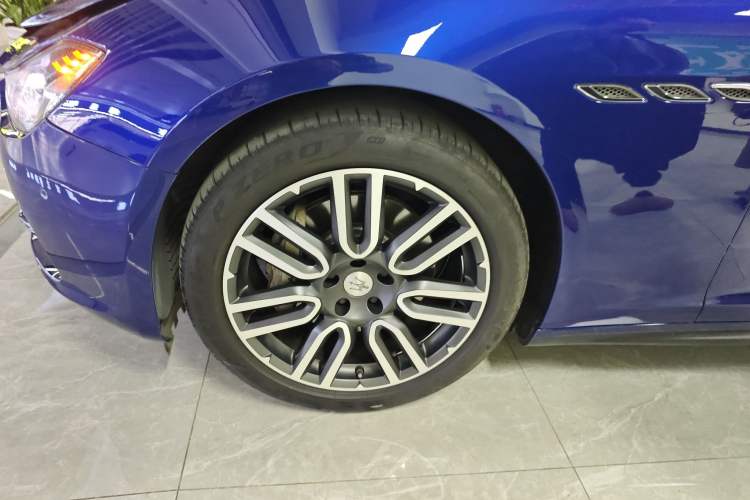 Used Maserati Ghibli 2017 3.0T Standard Edition Exterior 4