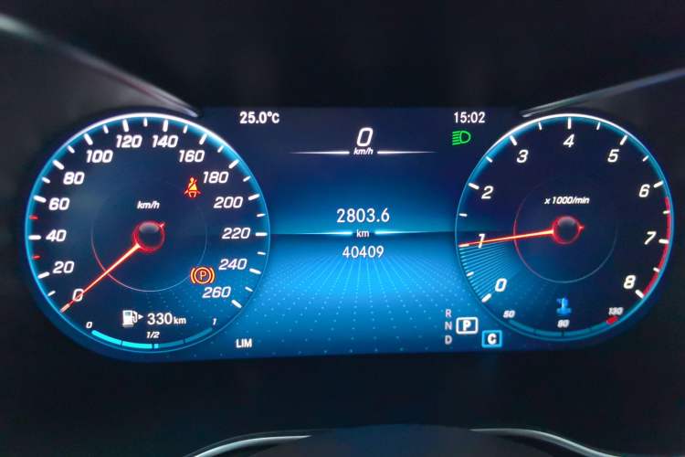 Used Mercedes-Benz GLC 2022 Second Facelift GLC 260 L 4MATIC Luxury Edition Instrument Cluster