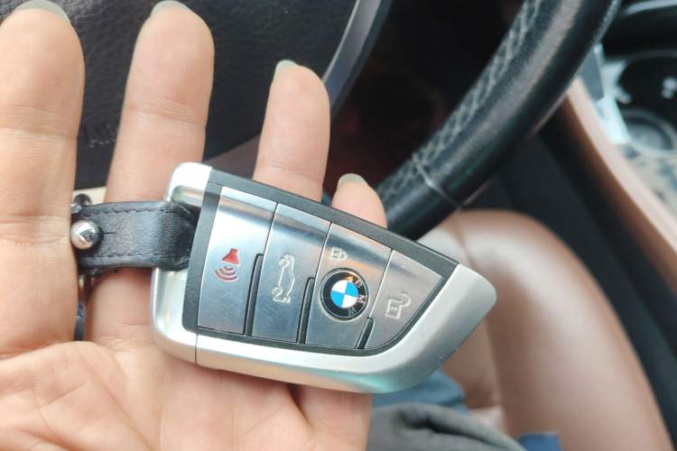 Used BMW 5 Series 2014 520Li Elegant Model