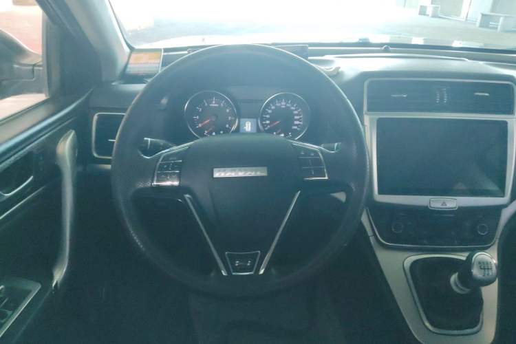 Used Haval M6 2019 1.5T Manual Two-Wheel Drive Urban Version China VI Standard Steering Wheel