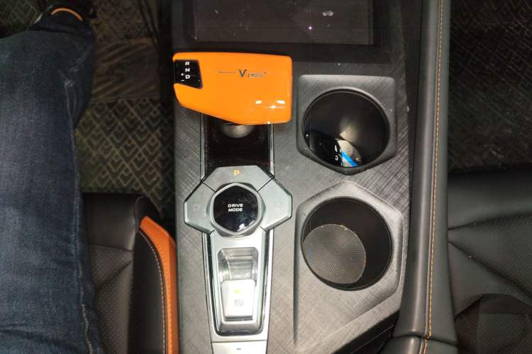 Used CHANGAN UNI-V 2023 1.5T Prestige Model Gear Lever