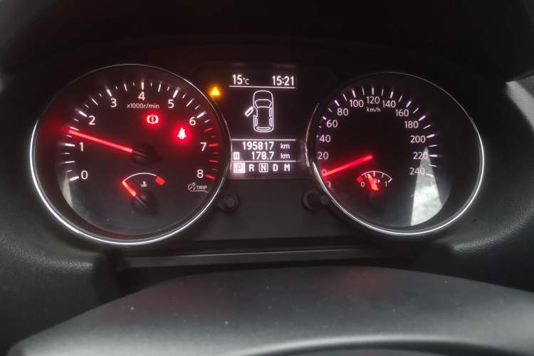 Used Nissan Qashqai 2011 2.0 XV Lea CVT 2WD
