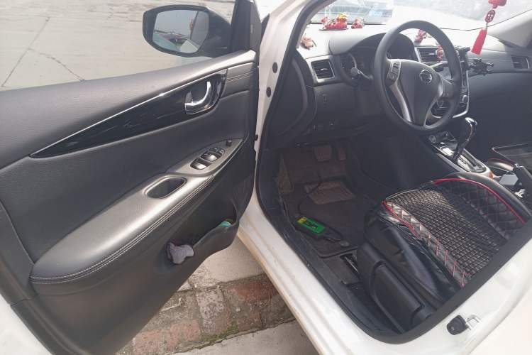 Used Nissan Tiida 2016 1.6L CVT Smart Drive Edition Driver Seat