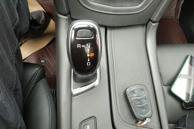 Used Cadillac XT5 2016 25T Luxury Model
