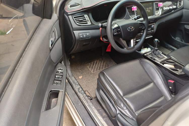 Used Hyundai Mistra 2014 1.8L Automatic Smart GLS Driver Seat