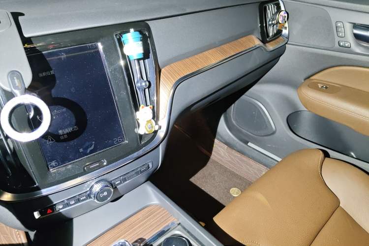 Used Volvo S60 2022 B4 Zhiyuan Luxury Edition