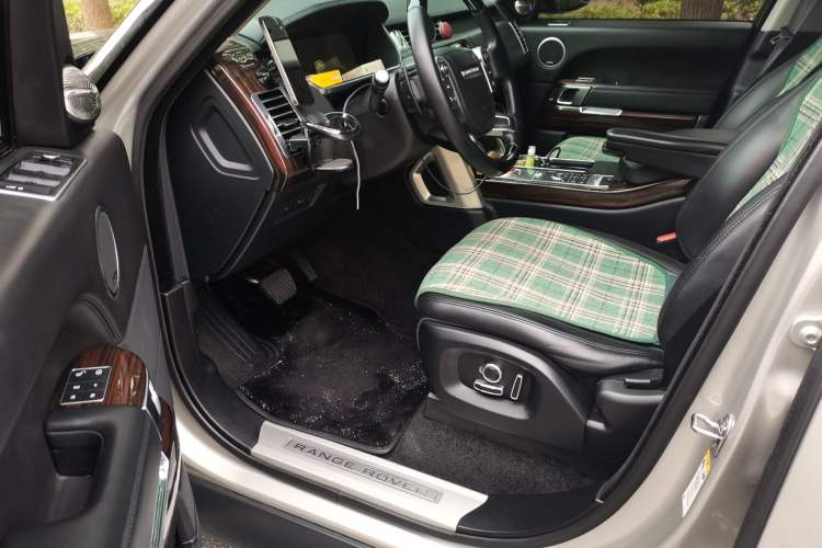 Used Land Rover Range Rover 2016 3.0 SC V6 Vogue SE Long-Wheelbase Edition