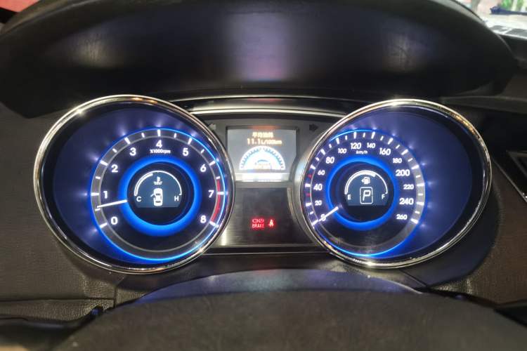Used Hyundai Sonata 2014 2.4L Automatic Luxury Version China IV Standard Instrument Cluster