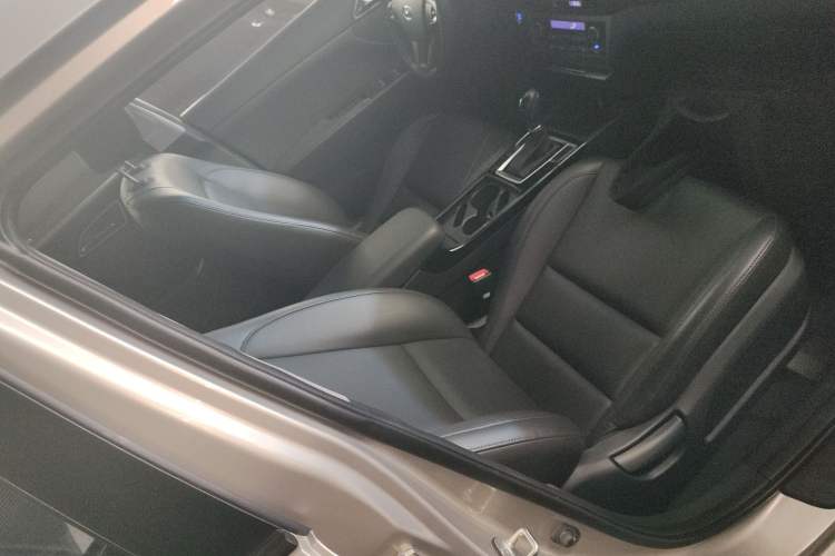 Used Hyundai Mistra 2014 1.8L Automatic Deluxe DLX Model
