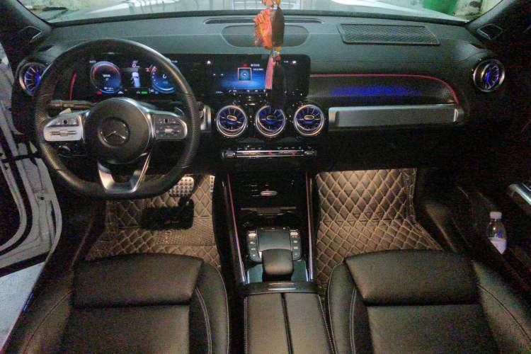 Used Mercedes-Benz EQB 2022 EQB 350 4MATIC First Edition Special Version Center Console