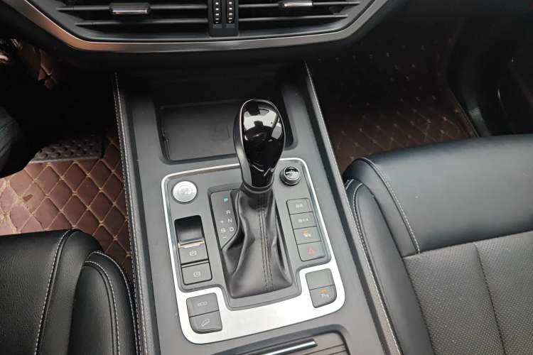 Used BYD Tang 2019 2.0T Automatic SmartConnect Prestige 5-Seater China VI Standard