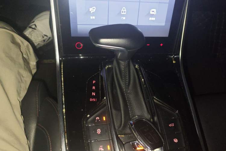 Used SAIC MAXUS D60 2019 1.5T Automatic Luxury Edition 5-seater