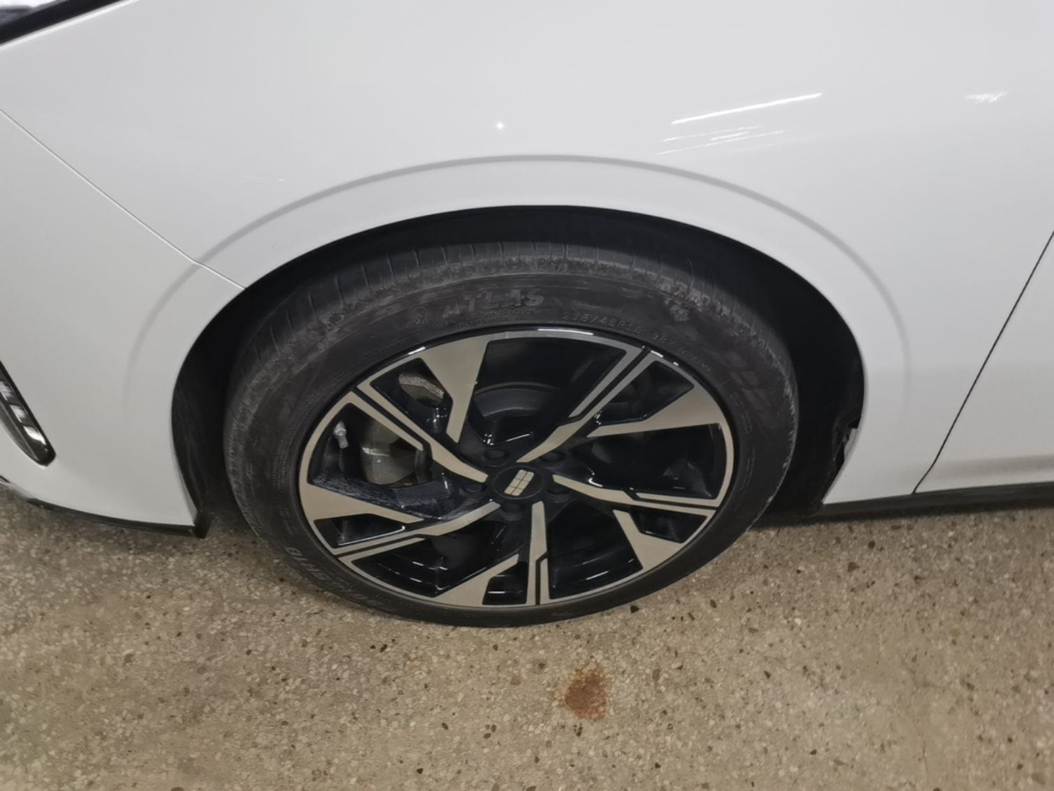 Geely Galaxy L6 2023 125km Starship — снимка 10