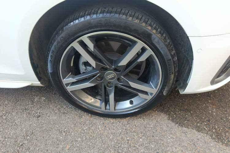Used Audi A4L 2020 40 TFSI Luxury Dynamic Model