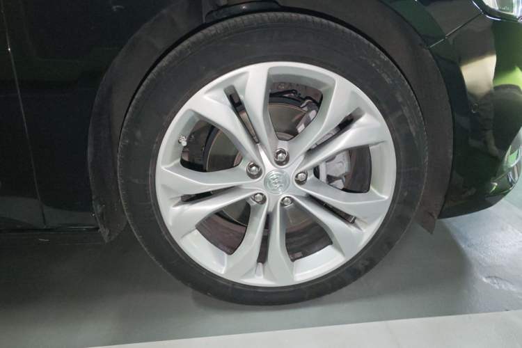 Used Buick LaCrosse 2021 Avenir Avia First-Edition Model
