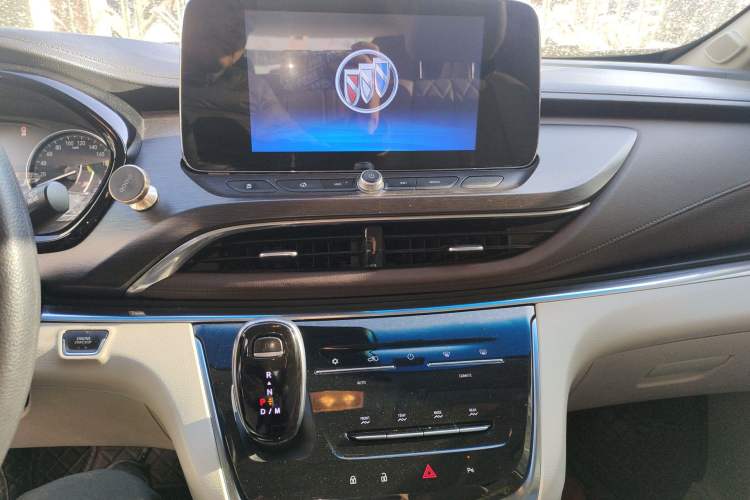 Used Buick GL8 2020 Land Cruiser Executive Class 652T Comfort Model