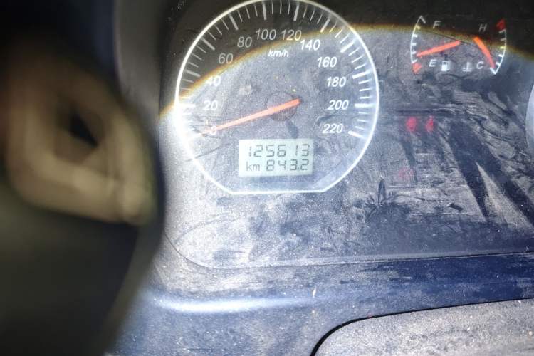 Used Jinbei Express 2017 2.0L Standard Version V19
