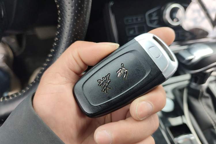 Used Hongqi H5 2019 30TD Smart Connect Dynamic Edition